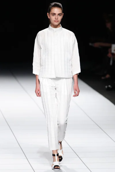 Look 20